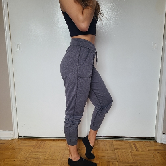 Under Armour joggers grey size XS fits S-M - Picture 2 of 5